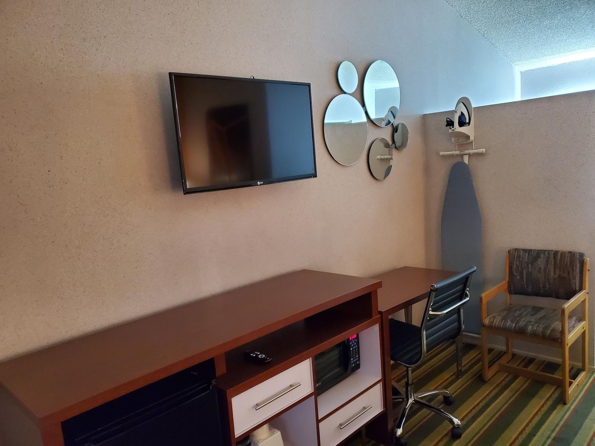 Howard Johnson By Wyndham Phoenix Airport/Downtown Area Екстериор снимка