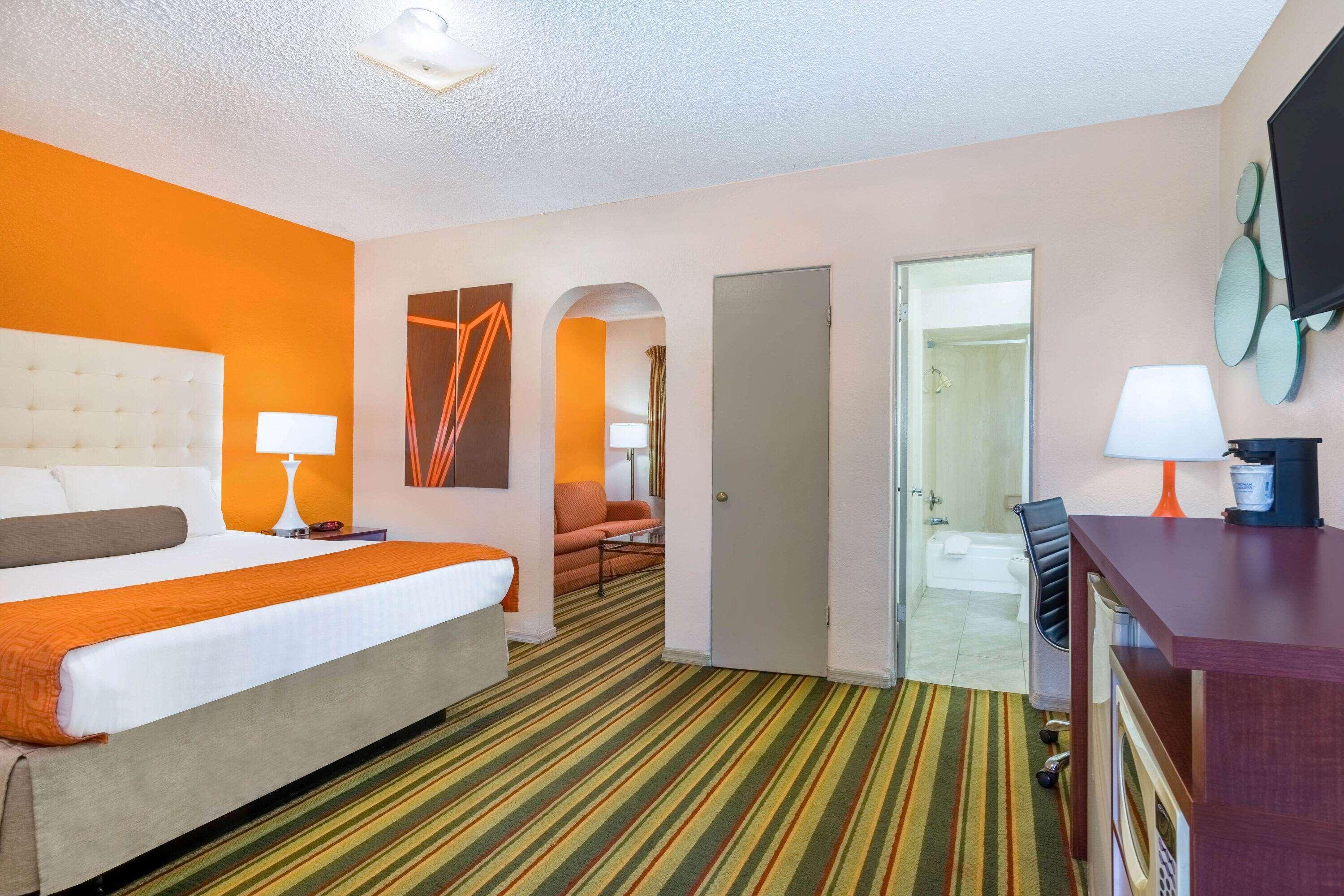 Howard Johnson By Wyndham Phoenix Airport/Downtown Area Екстериор снимка
