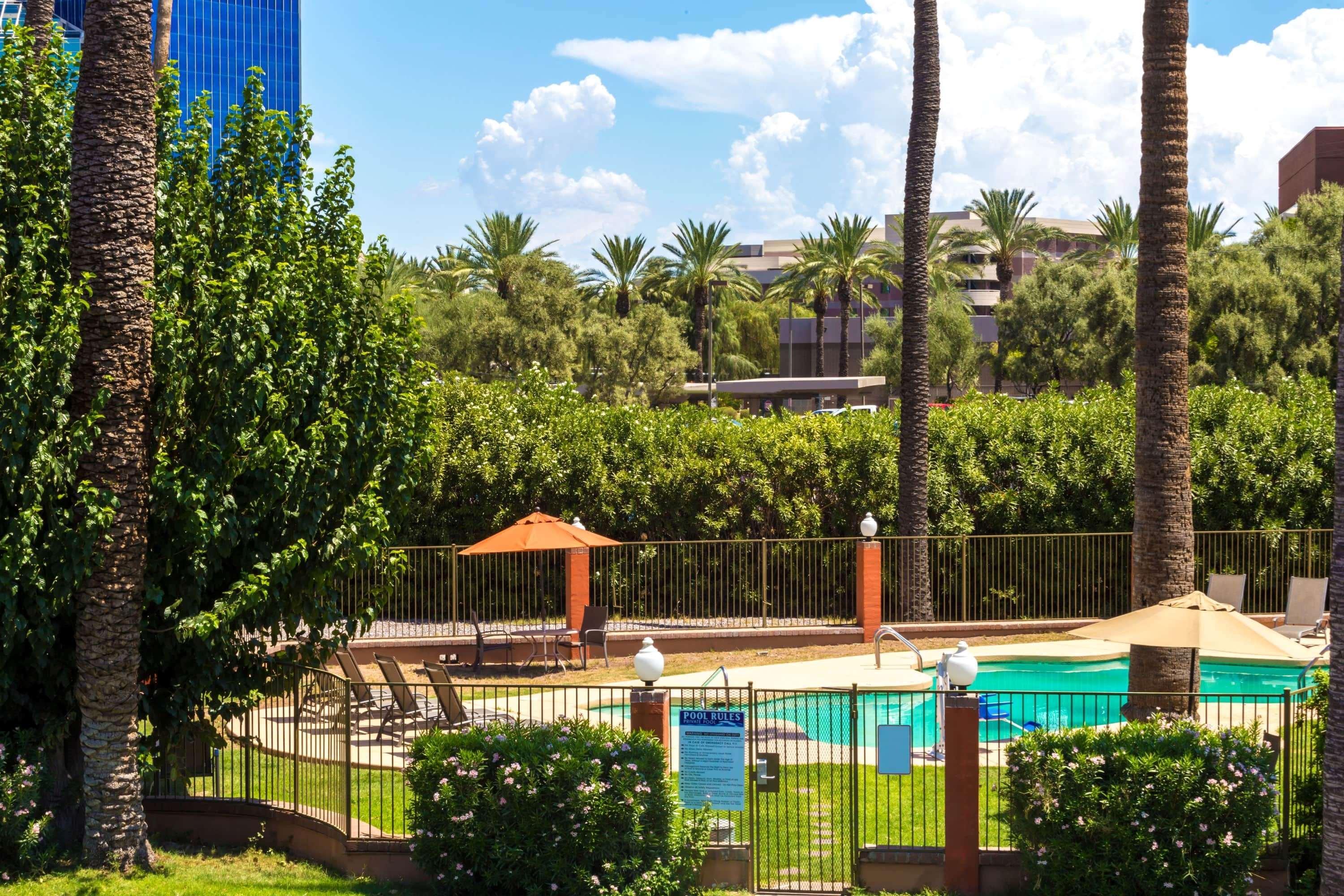 Howard Johnson By Wyndham Phoenix Airport/Downtown Area Екстериор снимка