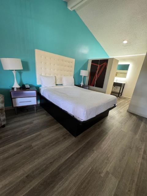 Howard Johnson By Wyndham Phoenix Airport/Downtown Area Екстериор снимка