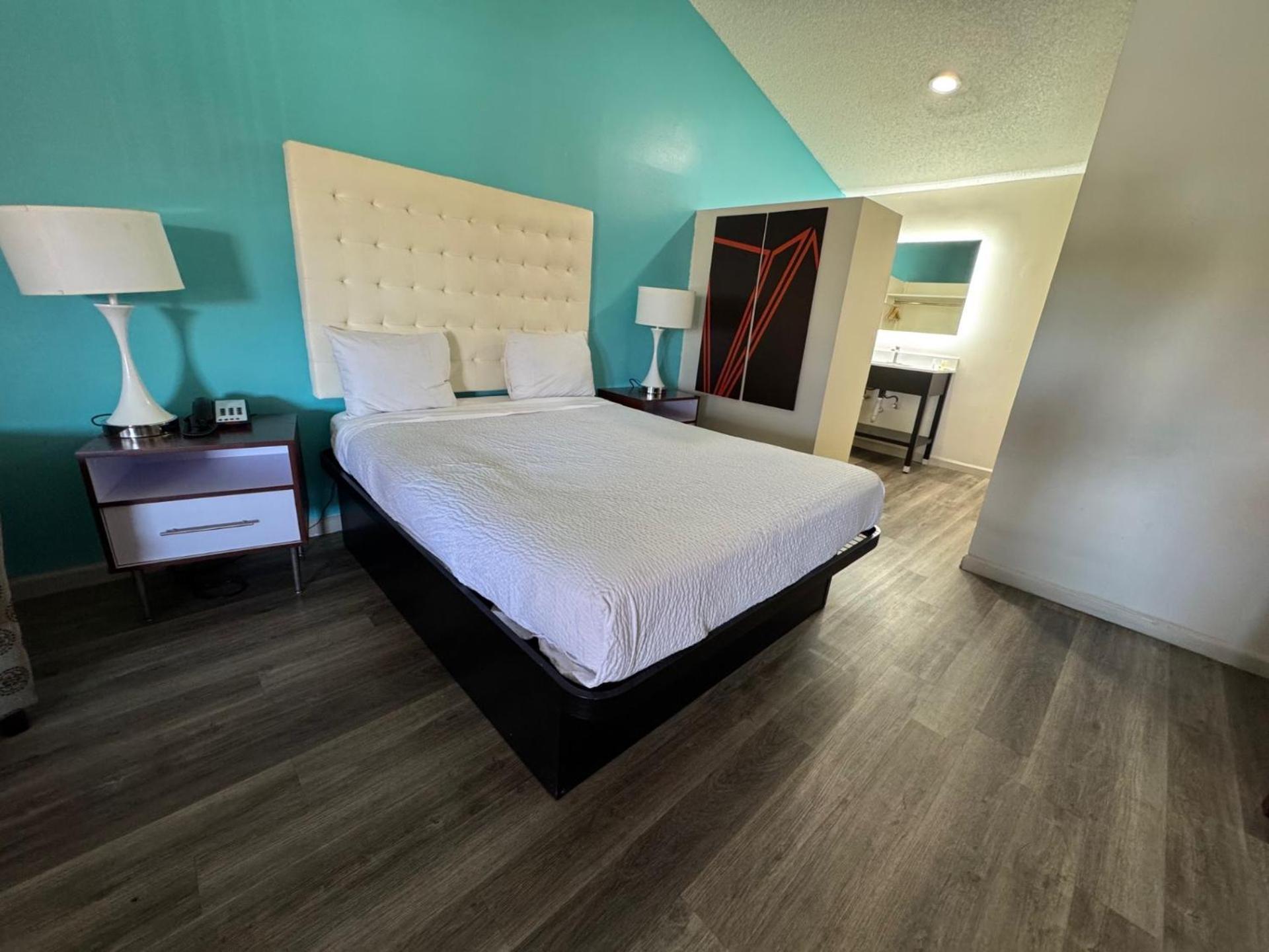 Howard Johnson By Wyndham Phoenix Airport/Downtown Area Екстериор снимка