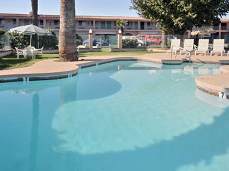 Howard Johnson By Wyndham Phoenix Airport/Downtown Area Съоръжения снимка