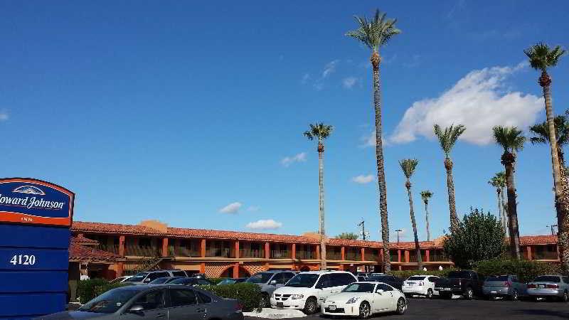 Howard Johnson By Wyndham Phoenix Airport/Downtown Area Екстериор снимка