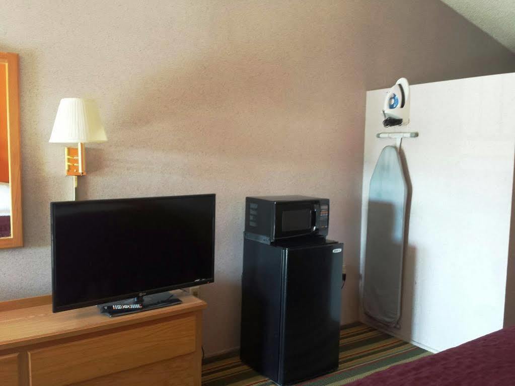 Howard Johnson By Wyndham Phoenix Airport/Downtown Area Екстериор снимка